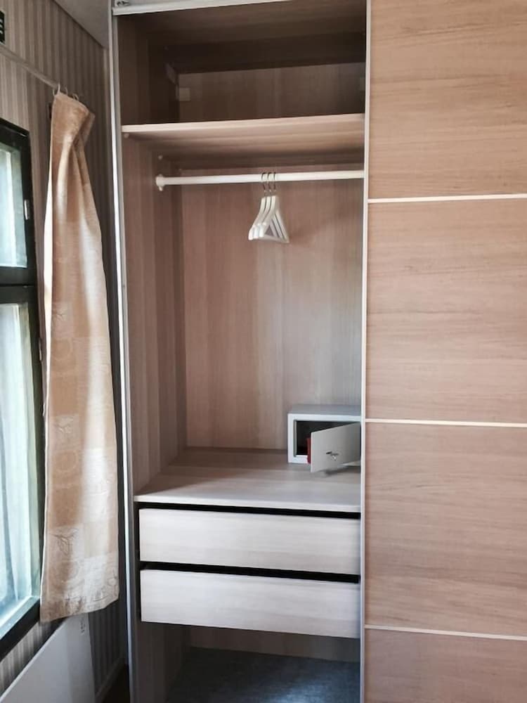Bunk Beds, Number 7 photo 3