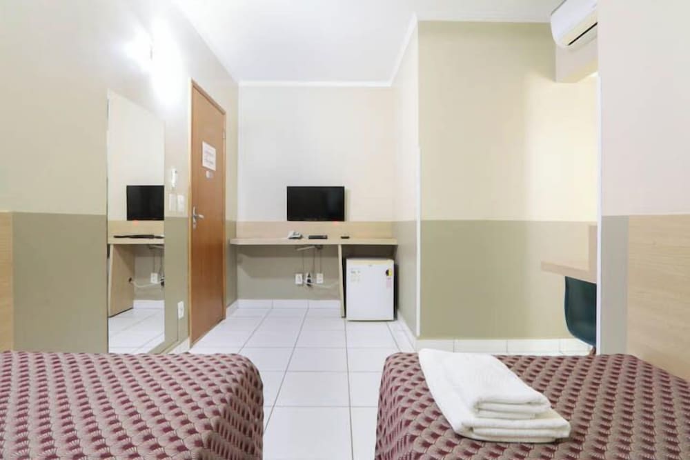 Superior Single Room, 2 Twin Beds photo 2