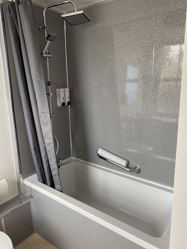 Triple Room - Photo 2