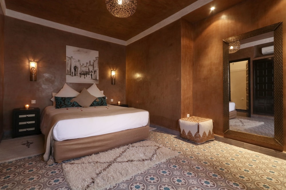 Superior Double or Twin Room photo 1