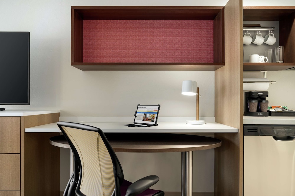 Studio, 2 Queen Beds, Accessible (Hearing) - Photo 6