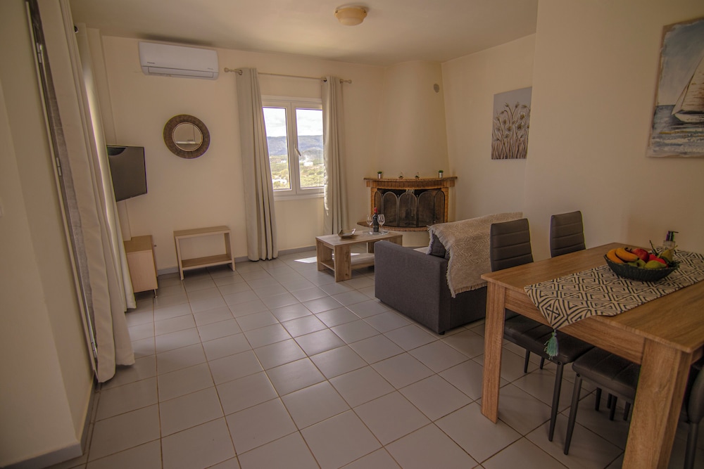 Superior Apartment, Sea View (4 persons)