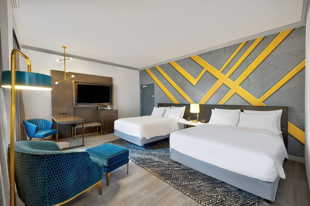 Room, 2 Queen Beds - Photo 1