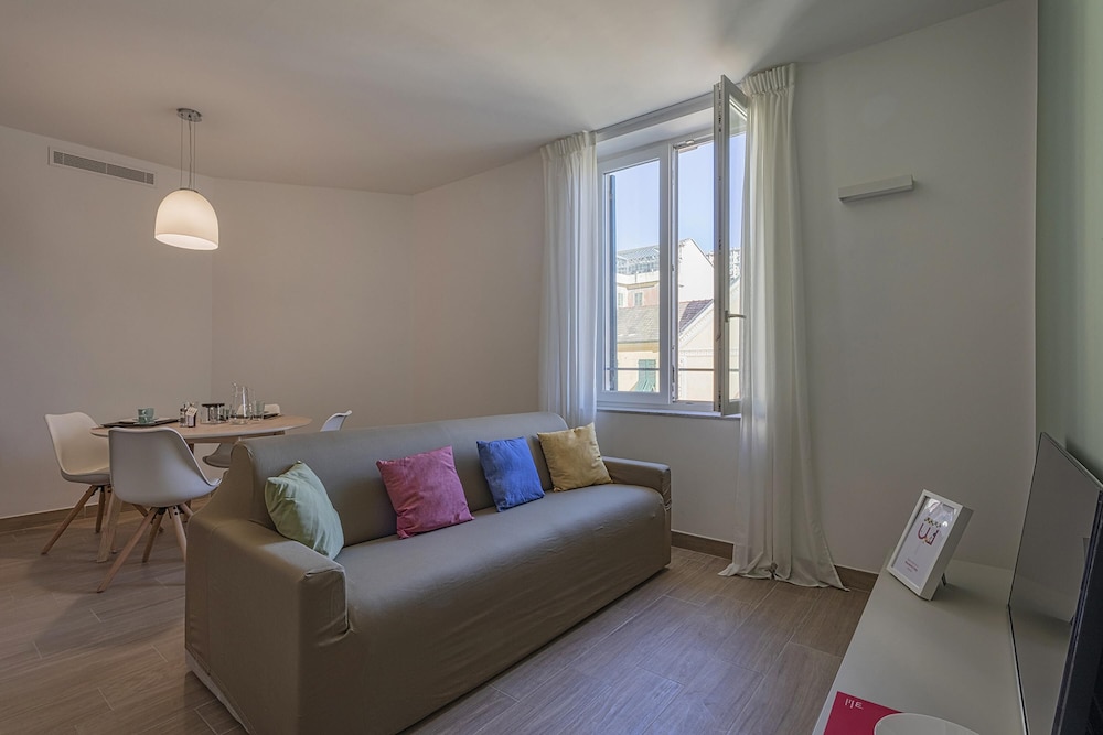 Apartment photo 1
