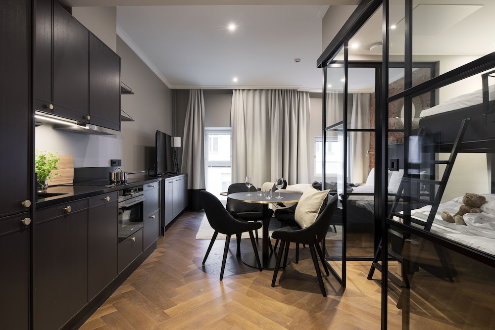 Family Apartment photo 2