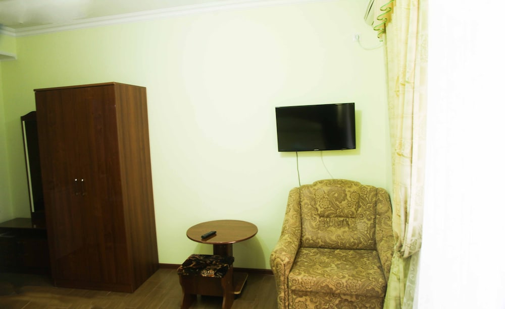 Standard Double Room, Balcony photo 2