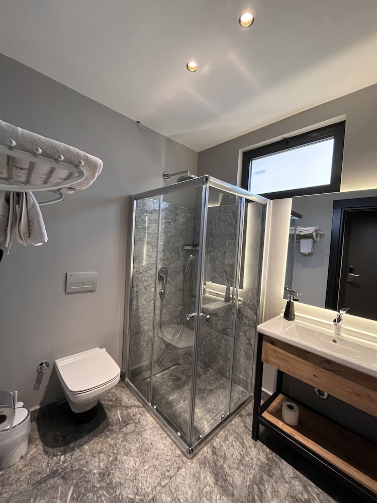 Standard Suite photo 2
