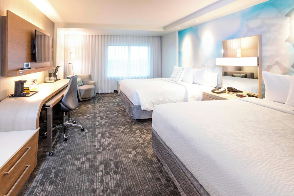 Deluxe Room, 2 Queen Beds, Courtyard View