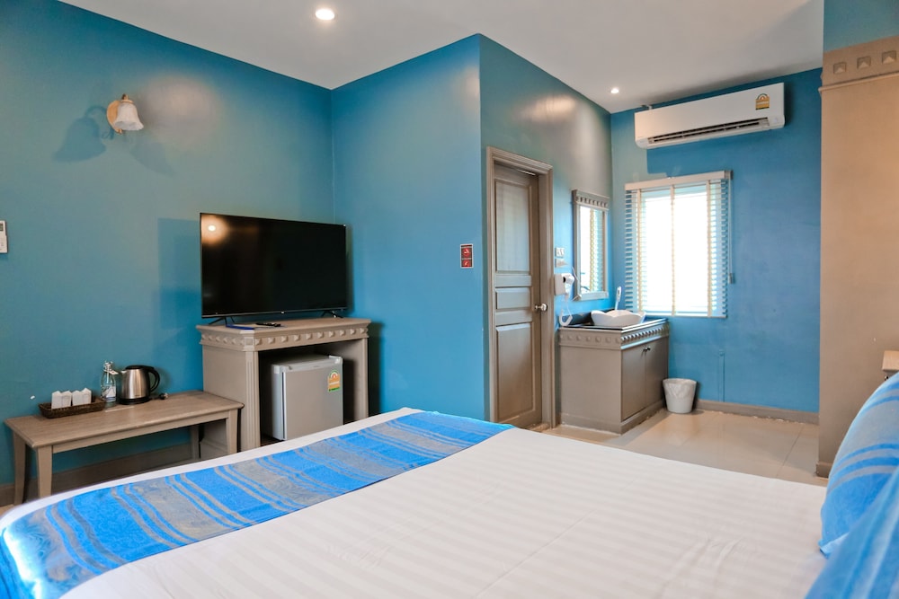 Superior Double or Twin Room - Photo 3