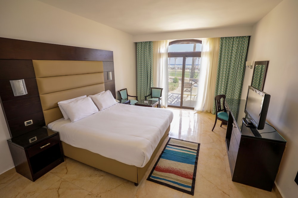 Superior Double or Twin Room, Garden View photo 2