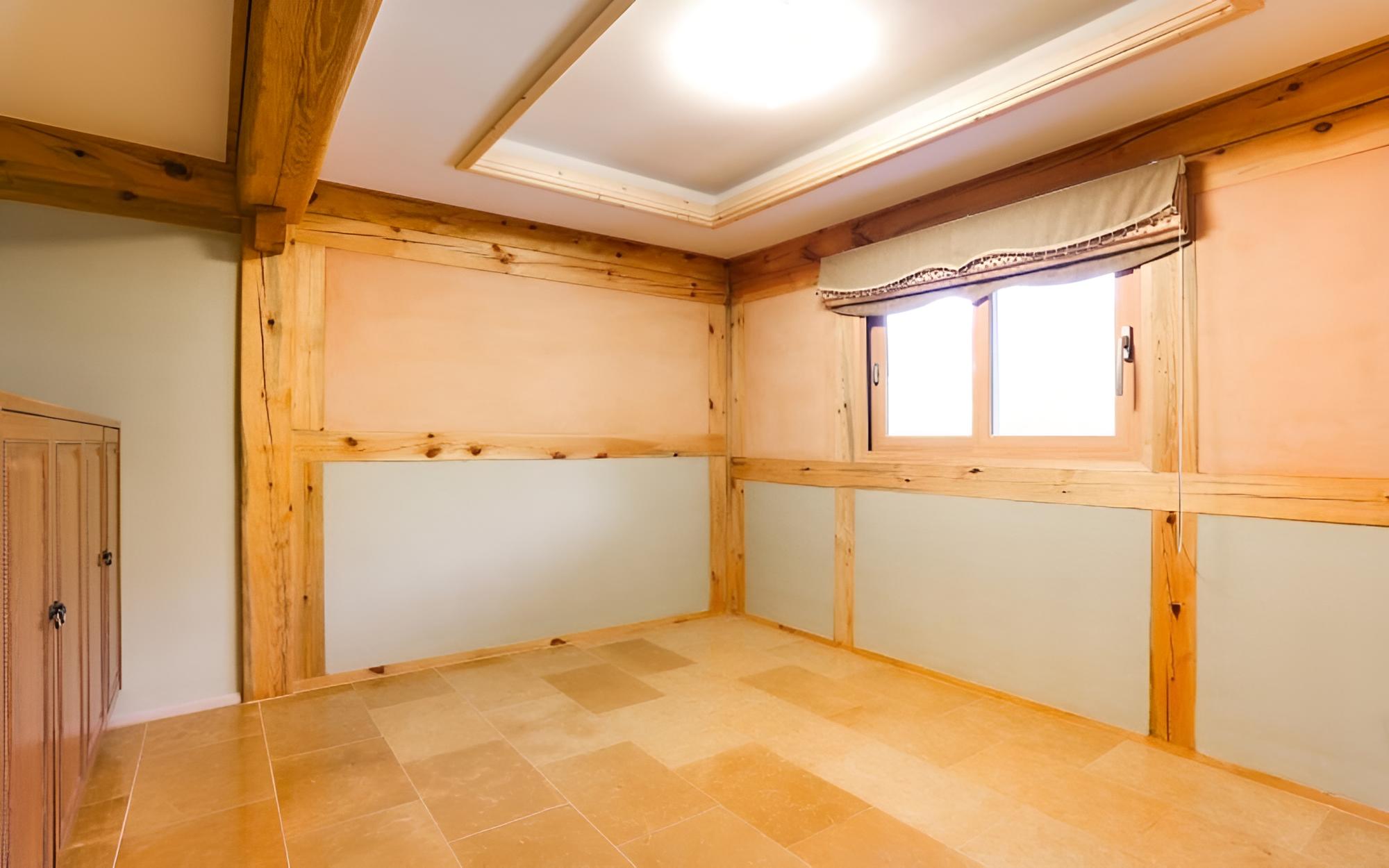 Room (Hope (Ondol Room))