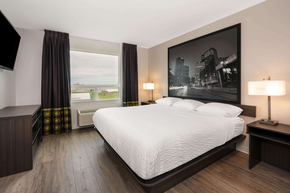 Efficiency, Room, 1 King Bed with Sofa bed, Non Smoking - Photo 1