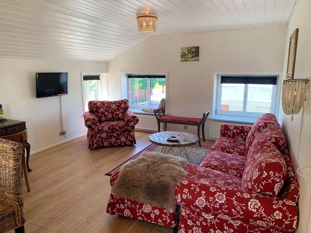 Family Apartment, 2 Bedrooms, Kitchen photo 1