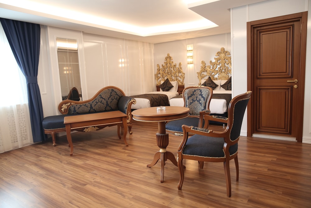 Junior Suite, City View photo 2