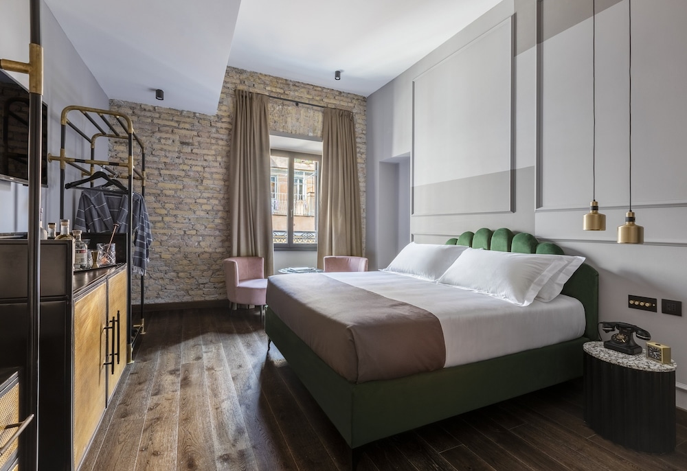 Standard Room, 1 King Bed (Baby Double)