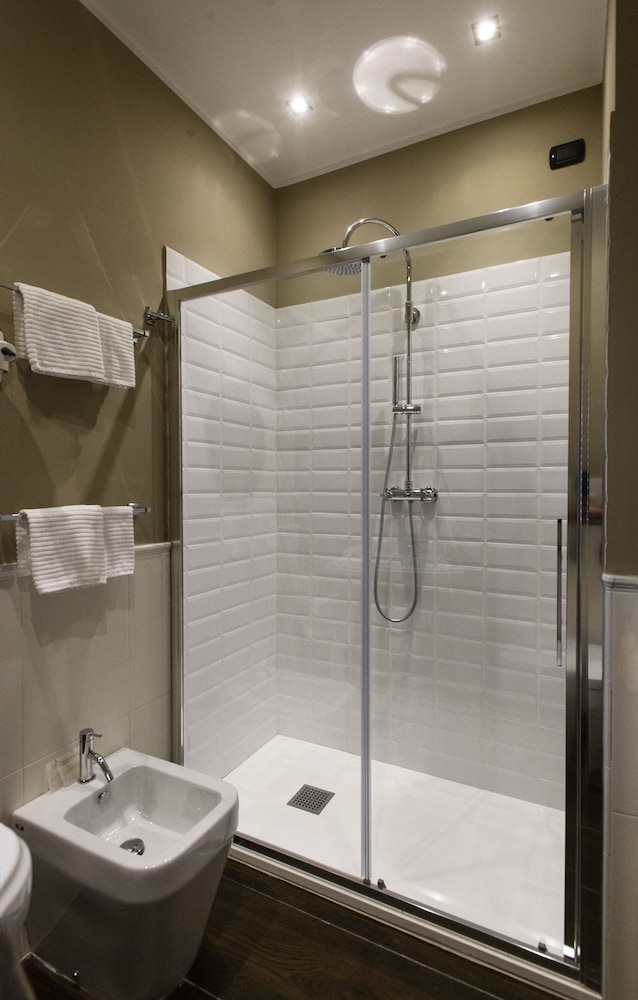 Double Room Single Use (Spa Access Included) photo 3