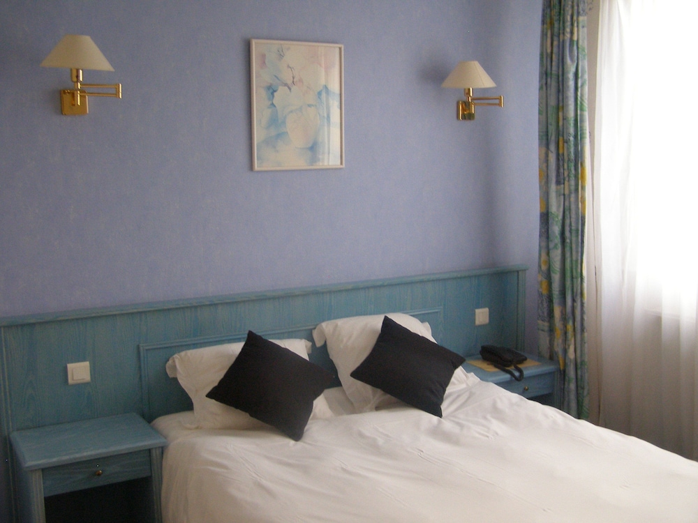 Standard Double Room photo 3