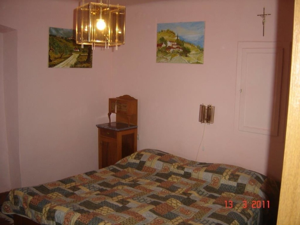 House, 2 Bedrooms, Kitchen, Sea Facing