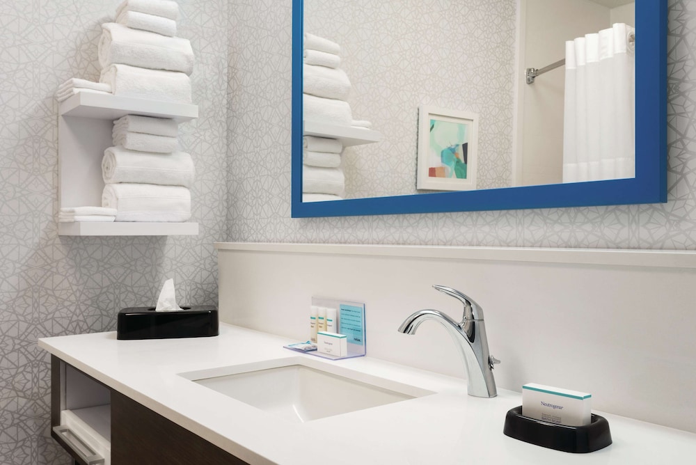 Hampton Inn & Suites Ft. Wayne-North, Photo 5