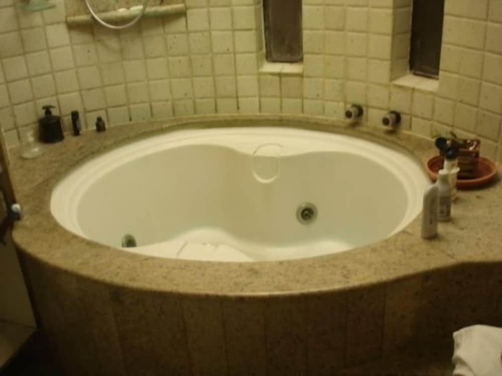 Premium Studio Suite photo 2