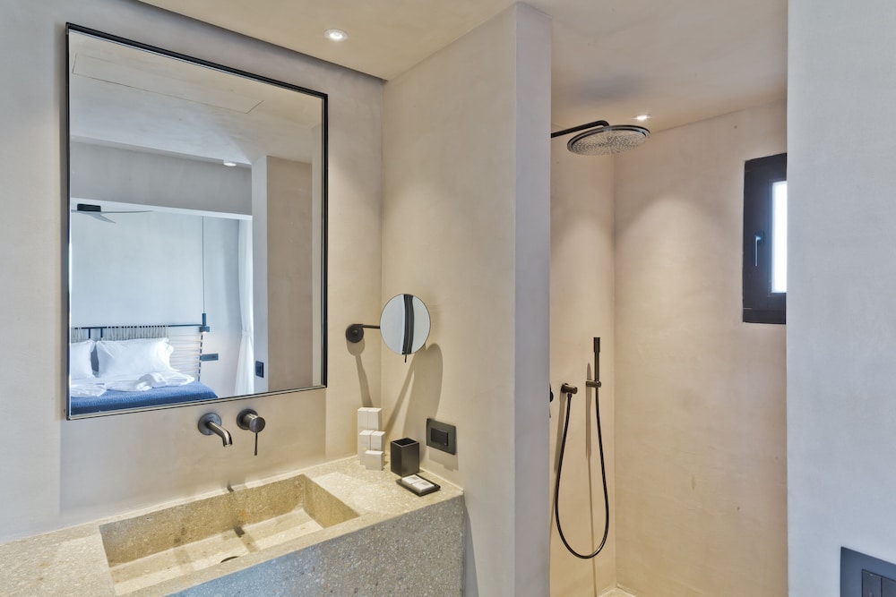 Deluxe Double Room, Sea View photo 3