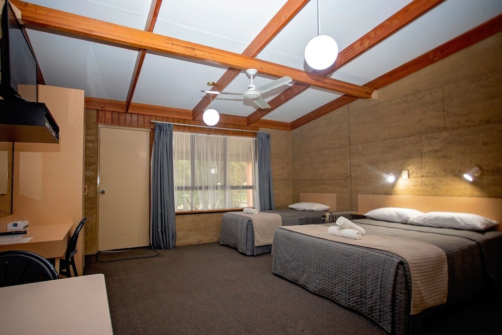 Self-Contained Motel Room photo 1