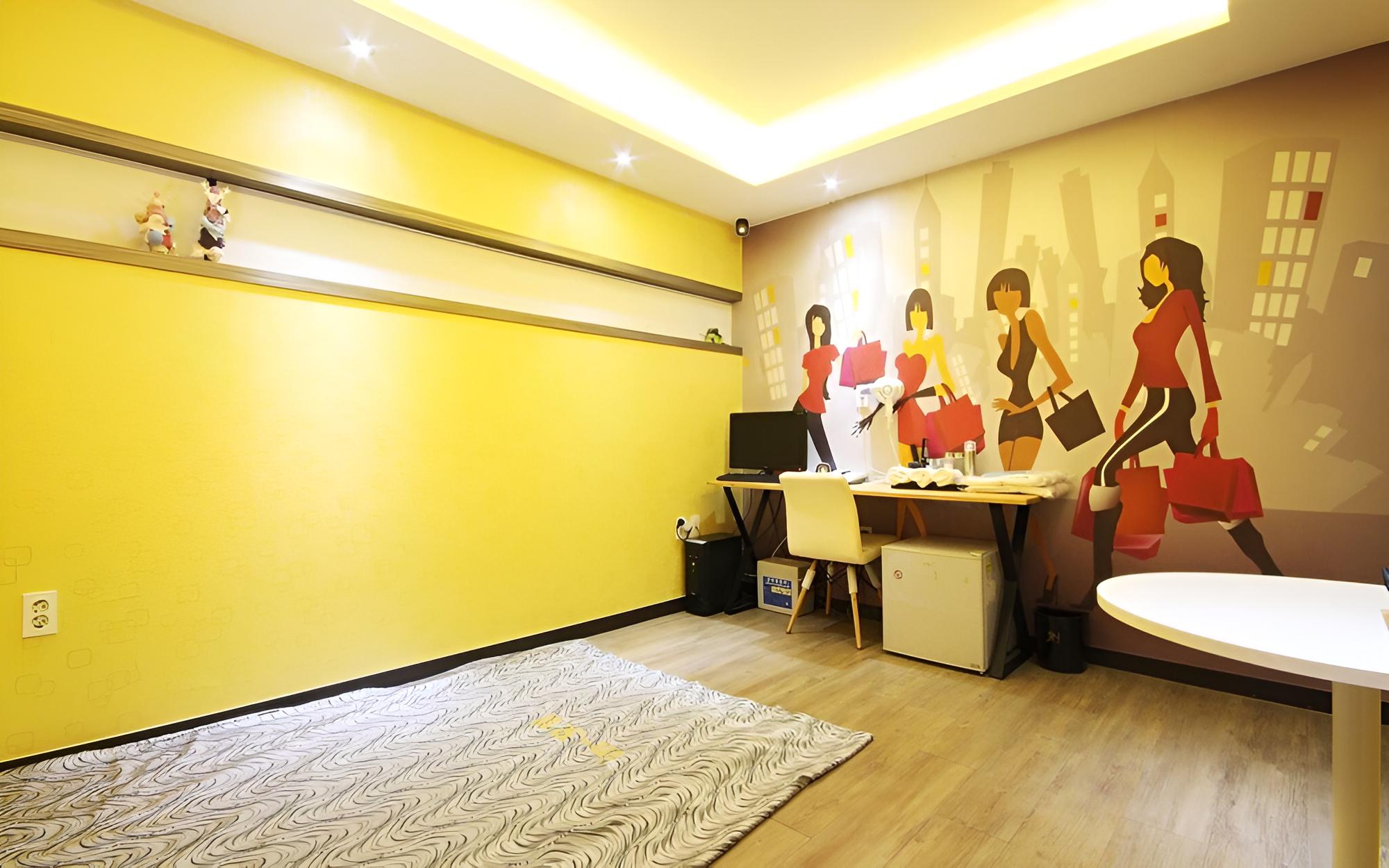Room (Ondol) photo 2