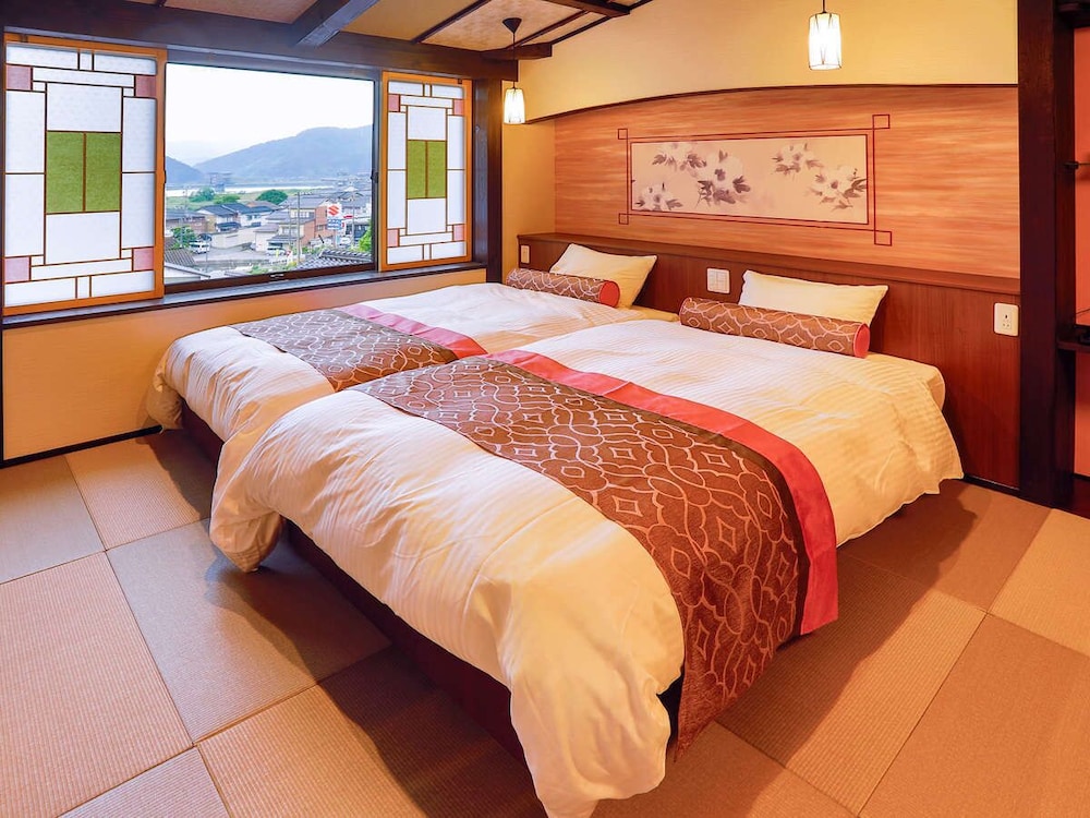 Basic Room, 2 Twin Beds photo 2