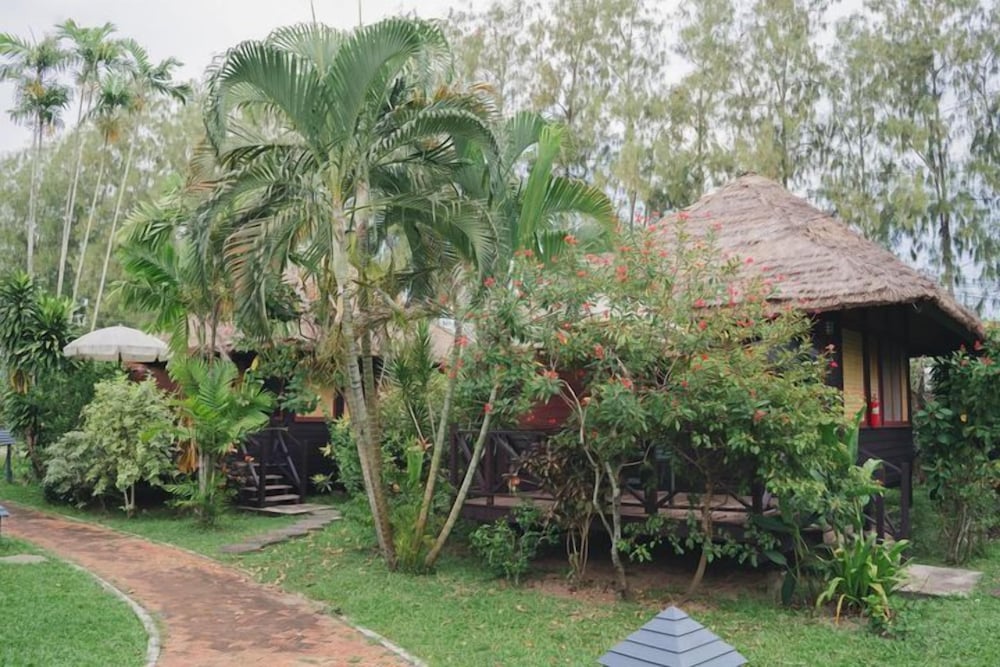Garden View photo 3