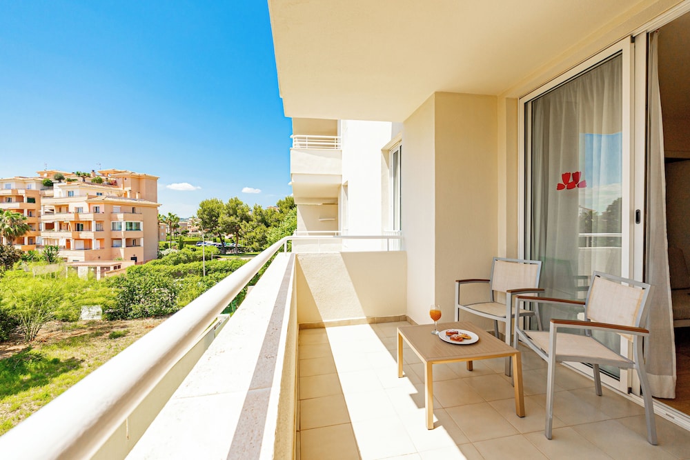 Junior Suite, 2 Twin Beds, Terrace - Photo 1