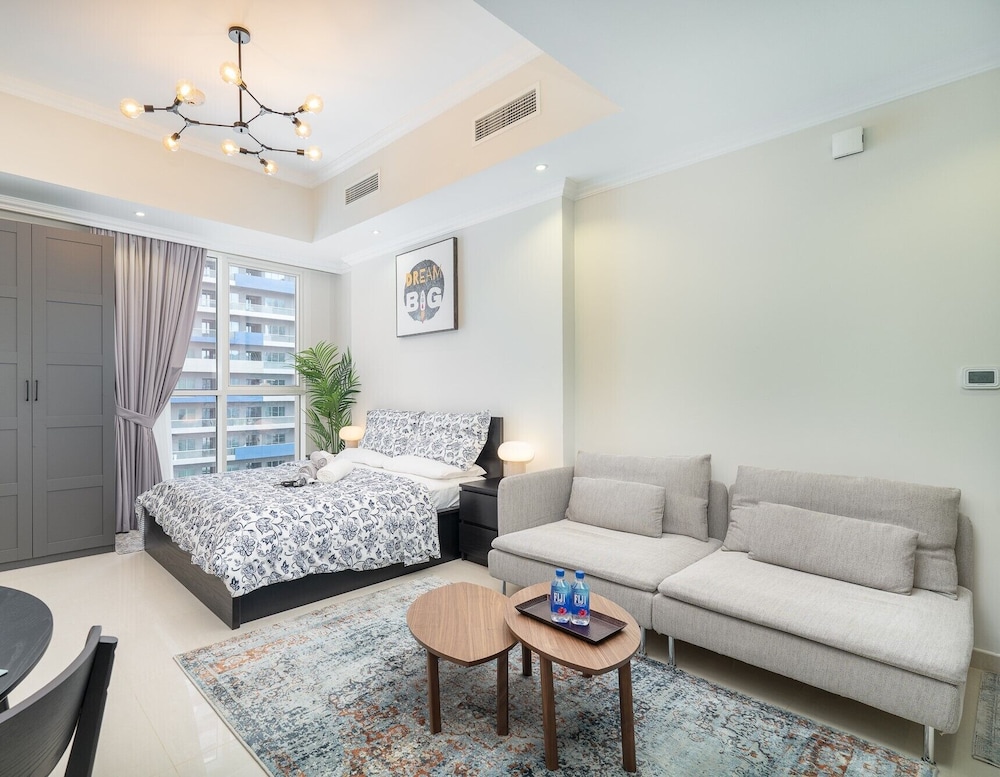 Studio, 1 King Bed with Sofa bed, Non Smoking