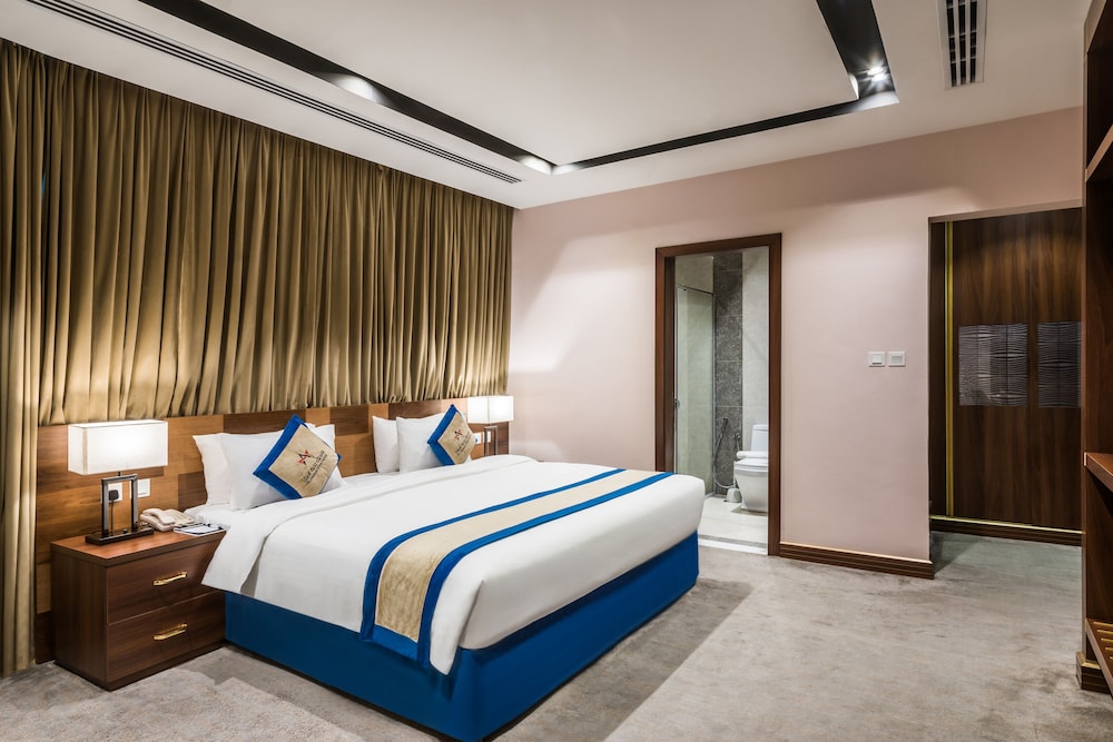 Deluxe king suite - Photo 2