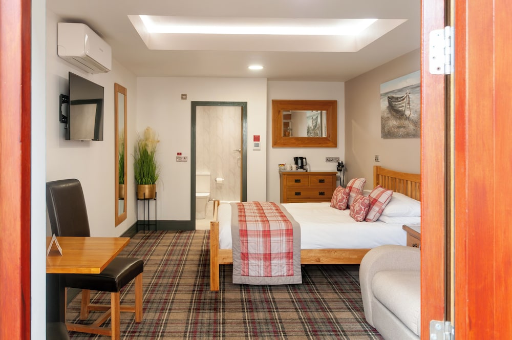 Exclusive Quadruple Room, Ground Floor