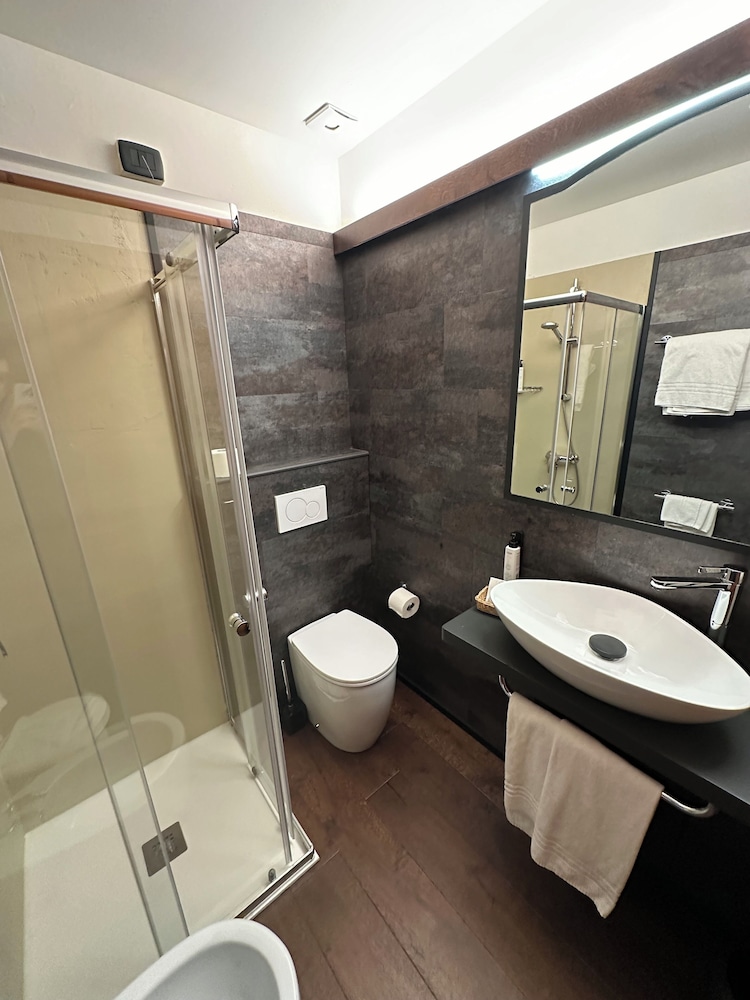 Family Double Room - Photo 3