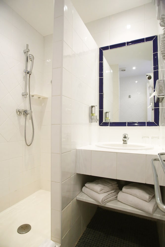 Comfort Double Room, Balcony, City View or Country View - Photo 14