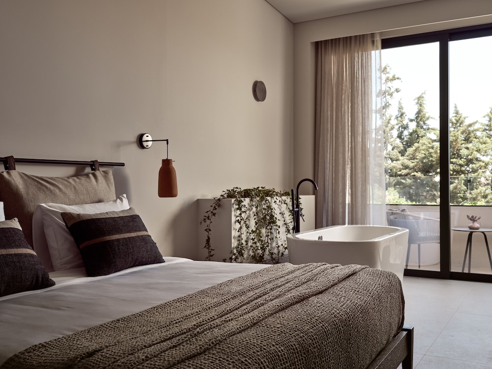 Junior Suite (First floor with indoor Hot Tub)