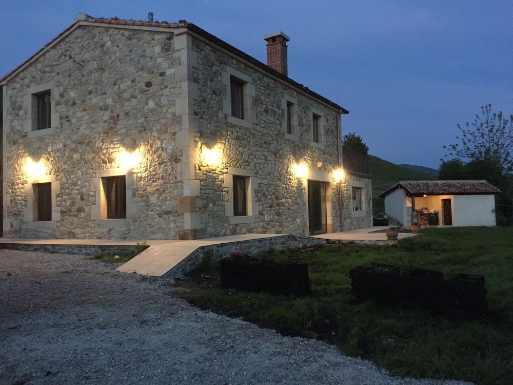Cottage, Accessible, Private Bathroom
