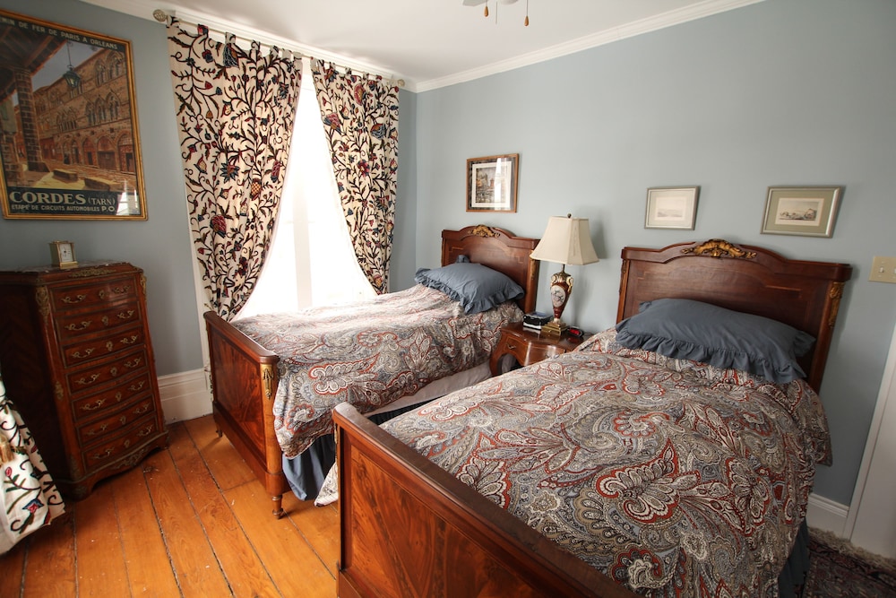 Deluxe Room, 2 Twin Beds, Garden View (French)