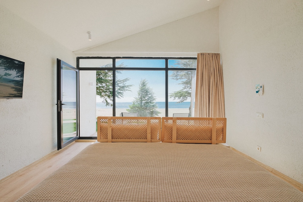 Junior Suite with Sea View - Photo 5