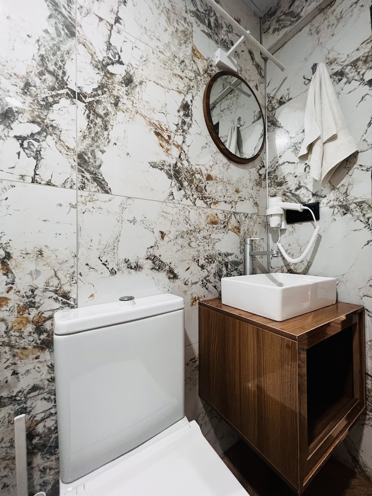 Economy Room (private bathroom outside the room) photo 2