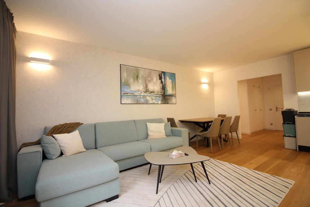 Family Apartment, 2 Bedrooms (Viganello Luxury)