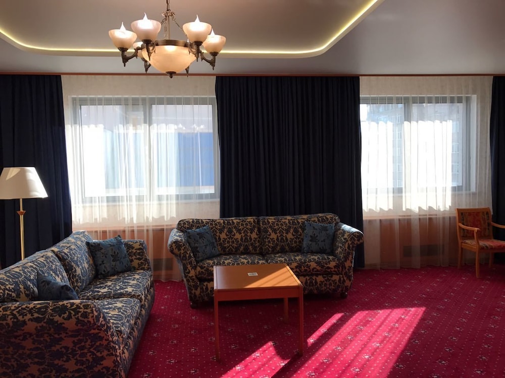 Suite, 2 Bedrooms photo 2