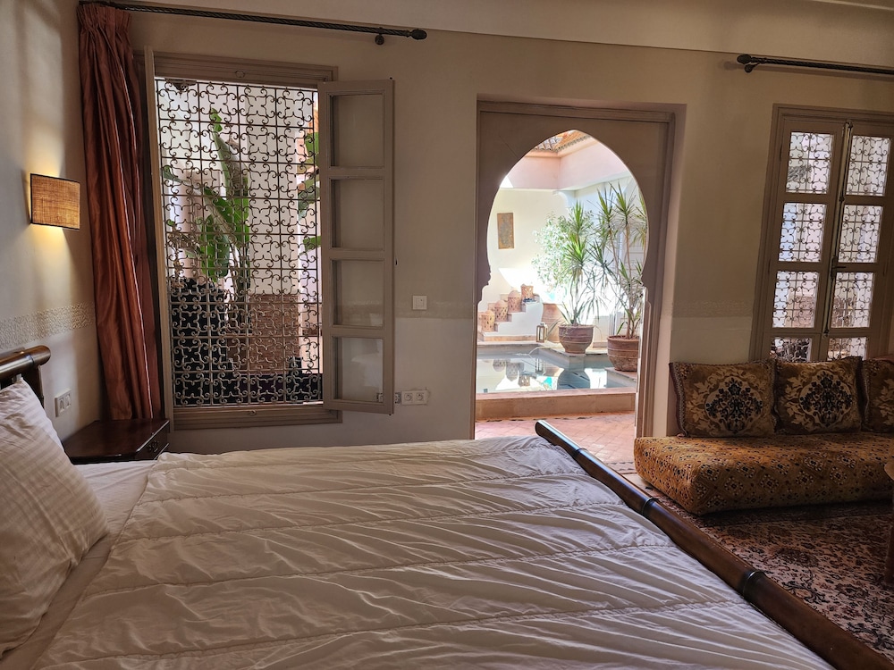 Classic Double Room, Pool View photo 2