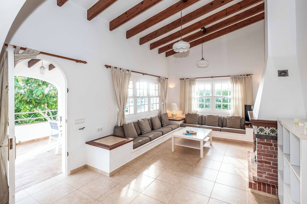 Villa (4 Bedrooms) photo 2