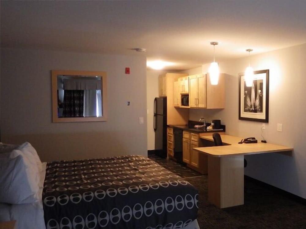 Standard Room, 2 Queen Beds photo 1