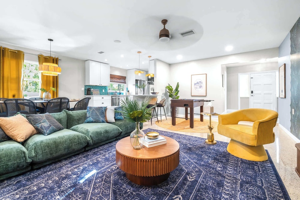 House, Multiple Beds, Pool Access, Pool View (Bay Crest House)