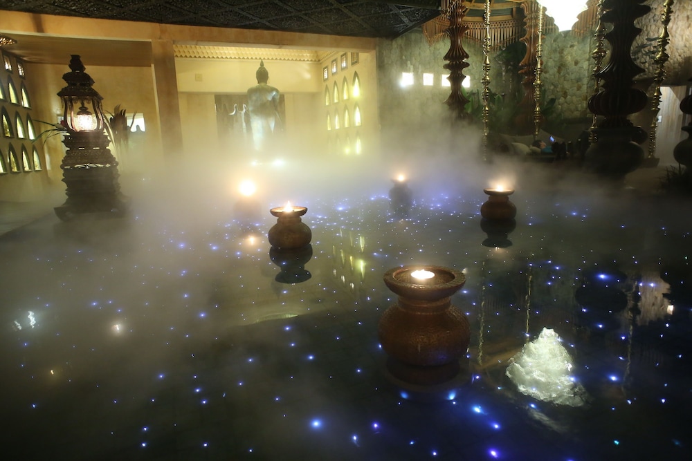 Cabana Suite Pool Access - Photo 28