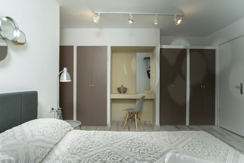 Deluxe Apartment photo 3