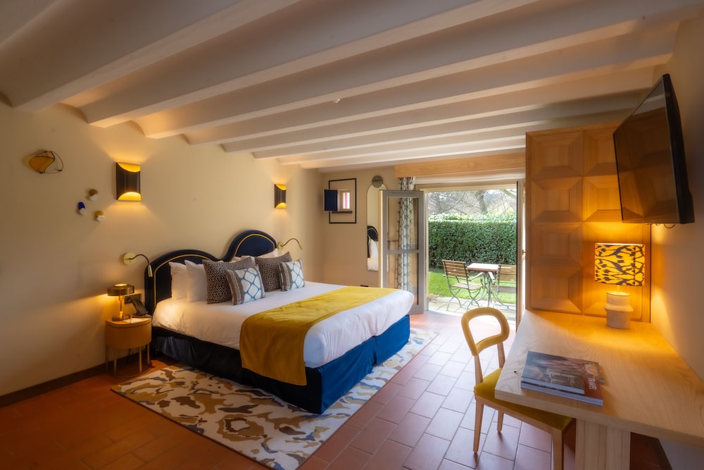 Deluxe Terrace Room