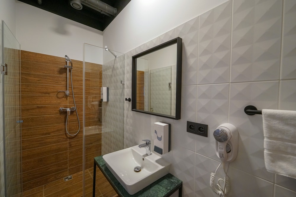 Business Triple Room - Photo 6